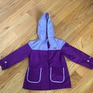 Sketchers rain coat Jacker Size 3T purple patch pockets hooded